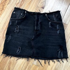 BDG Distressed Black Mini size medium